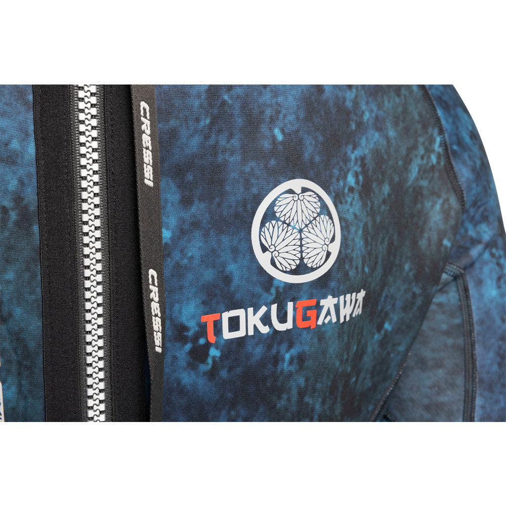 Two-piece camouflage diving suit