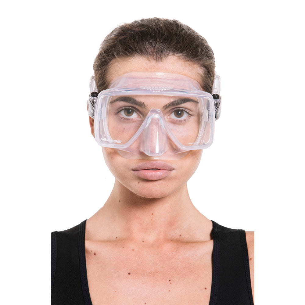 Cressi SF1 mask adjustable strap system