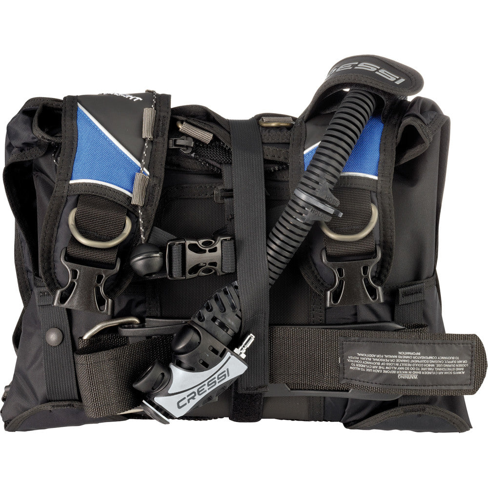 Compact scuba buoyancy compensator by Cressi