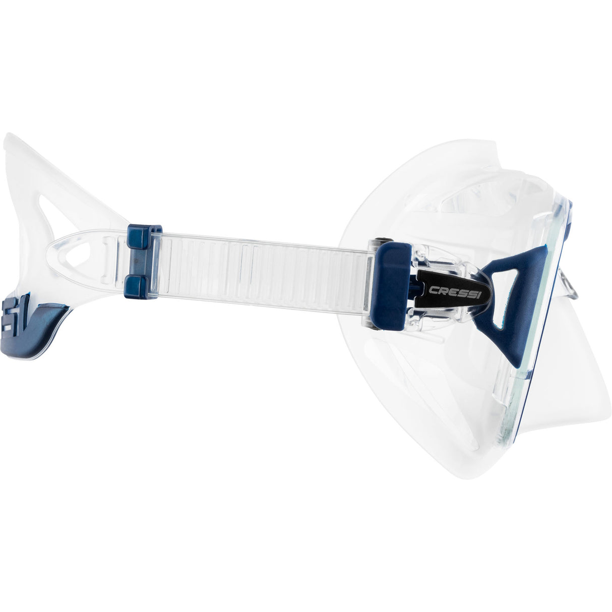 Cressi Zeus scuba mask: Ultimate comfort, no fog.