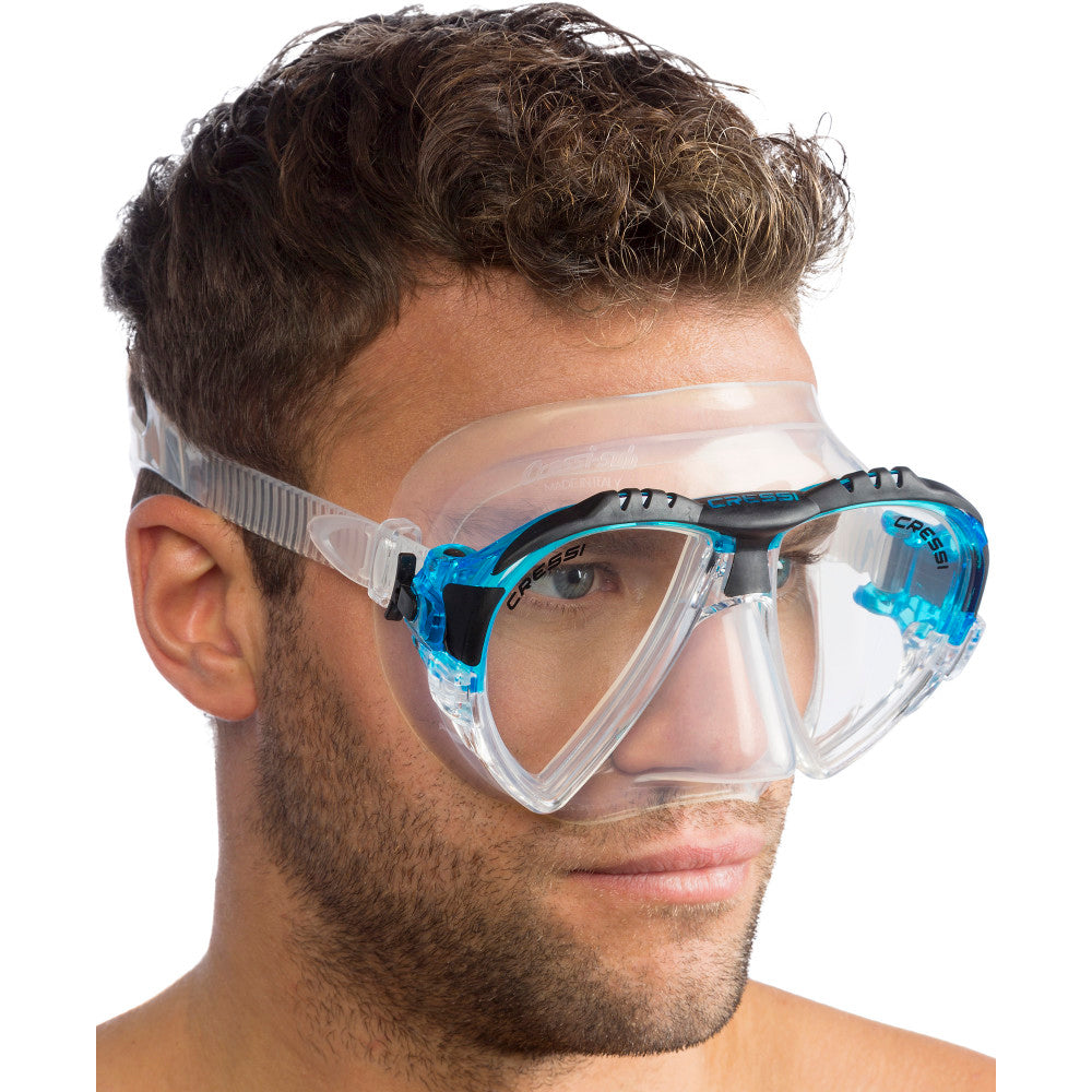 Wide vision scuba mask Cressi
