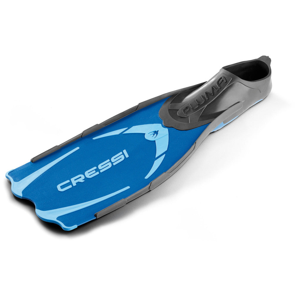 Lightweight Pluma fins Cressi