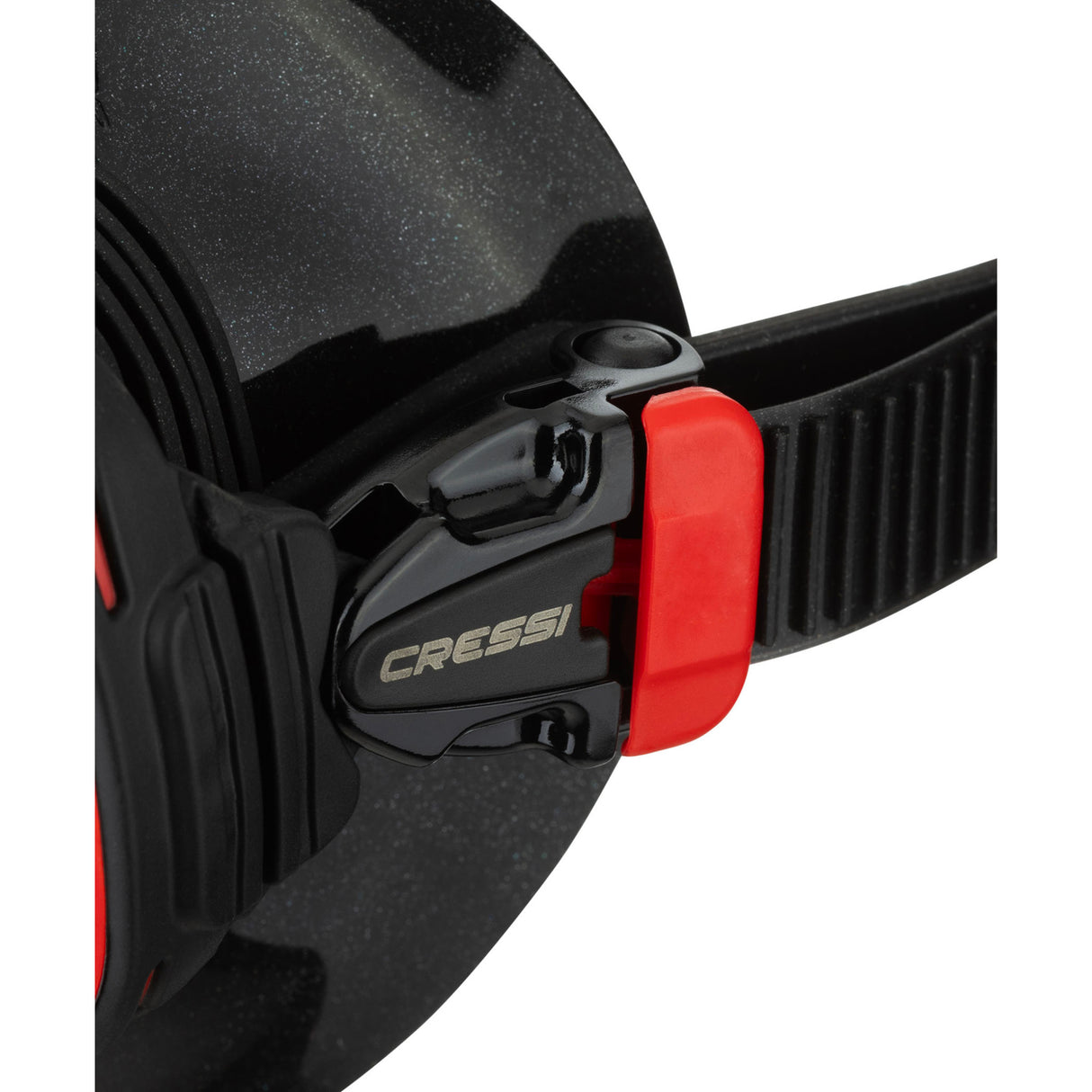 High-visibility Cressi Prisma diving mask with clear silicone and wide-angle lens.