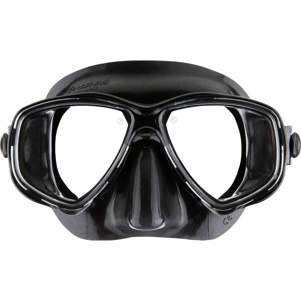 Cressi Marea mask underwater gear